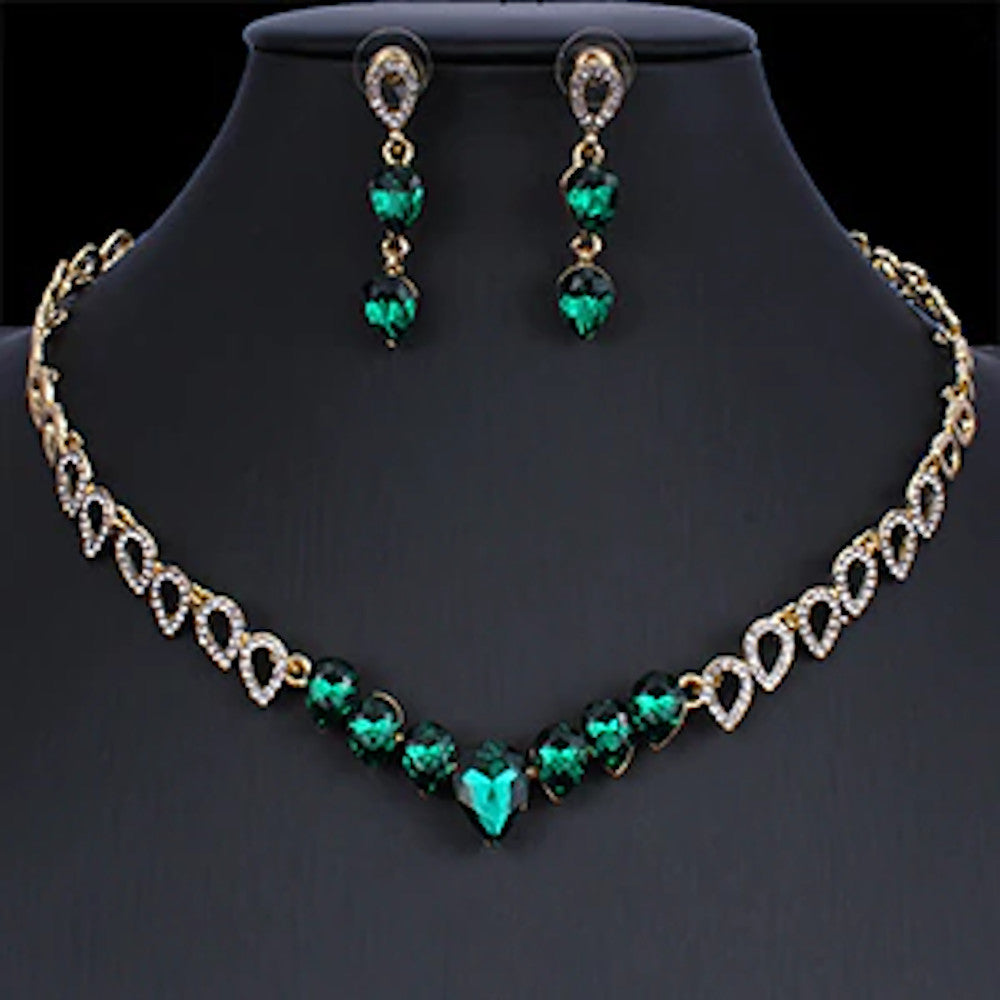 Emerald Green crystal retailer necklace set